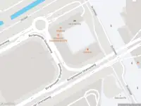 Ambulance met grote spoed naar de De passage in Amsterdam