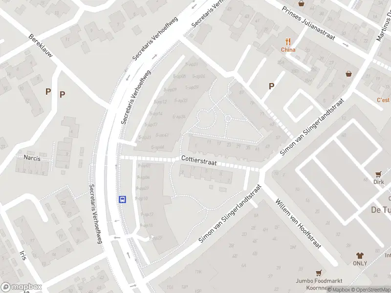 Ambulance met grote spoed naar de Van Heukeslootstraat in Naaldwijk