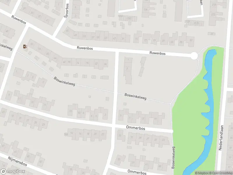 Ambulance en brandweer met grote spoed naar de Ommerbos in Enschede vanwege personen te water