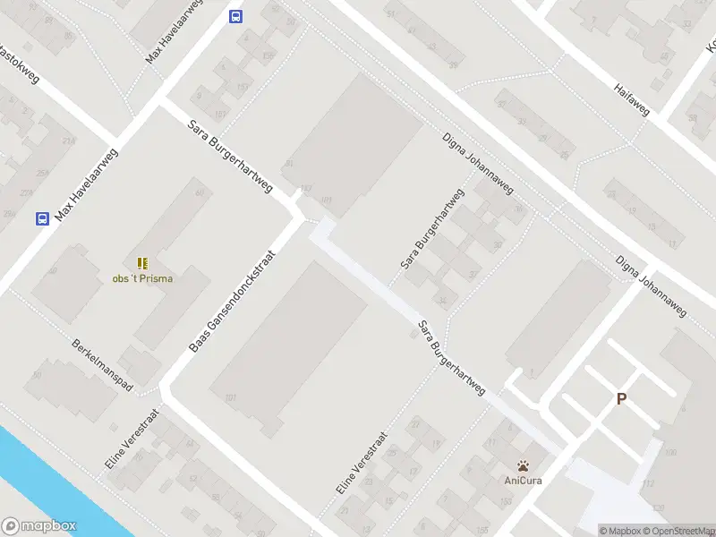 Ambulance met grote spoed naar de Sara Burgerhartweg in Hoogvliet Rotterdam