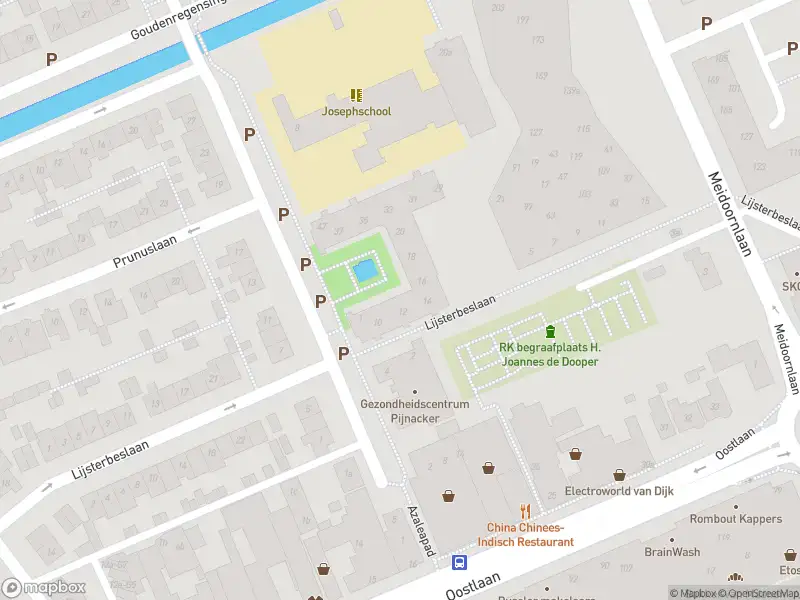 Ambulance met grote spoed naar de Acaciahof in Pijnacker