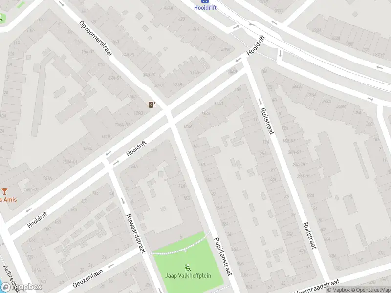 Ambulance met grote spoed naar de Pupillenstraat in Rotterdam