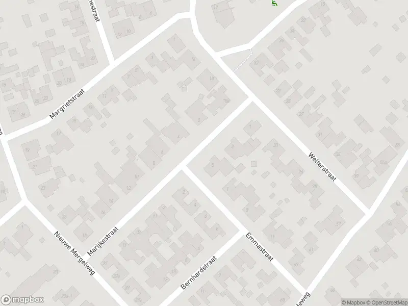 Ambulance met grote spoed naar de Marijkestraat in Linne