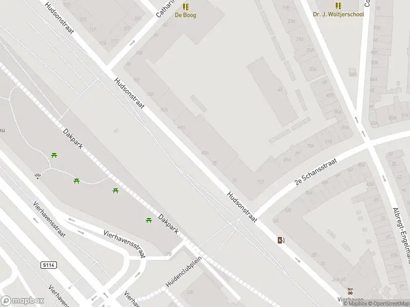 Ambulance met grote spoed naar de Hudsonstraat in Rotterdam