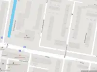 Ambulance met grote spoed naar de Sommelsdijkstraat in Rotterdam