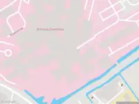 Brandweer naar de Bolswarderbaan in Sneek vanwege afgaan automatisch brandalarm