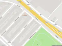 Ambulance met grote spoed naar de Pompstraat in Rotterdam