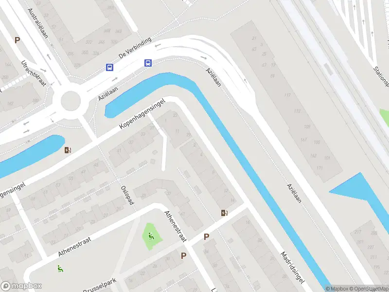 Ambulance met gepaste spoed naar de Madridsingel in Alphen aan den Rijn