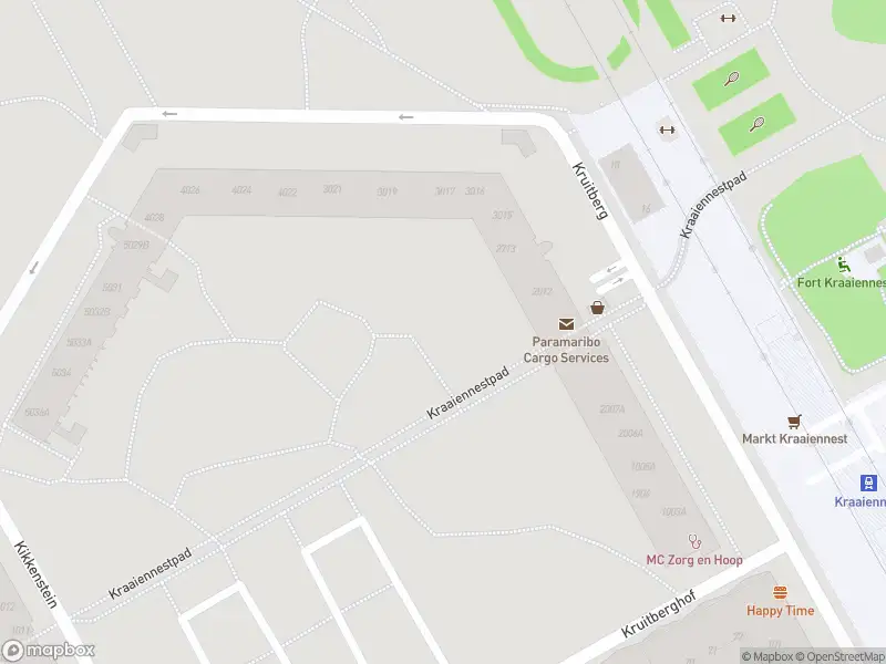 Ambulance met grote spoed naar de Kruitberg in Amsterdam