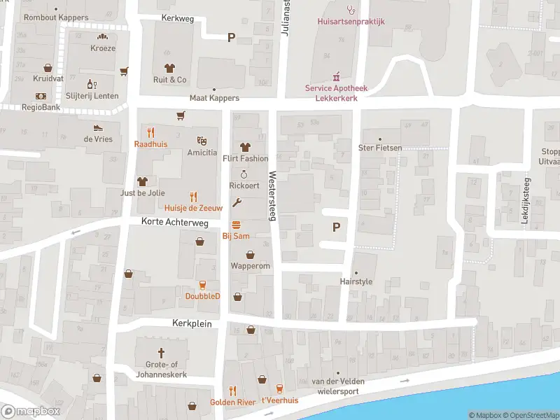 Ambulance met grote spoed naar de Westersteeg in Lekkerkerk