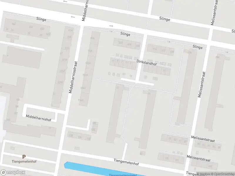 Ambulance met gepaste spoed naar de Dirkslandhof in Rotterdam