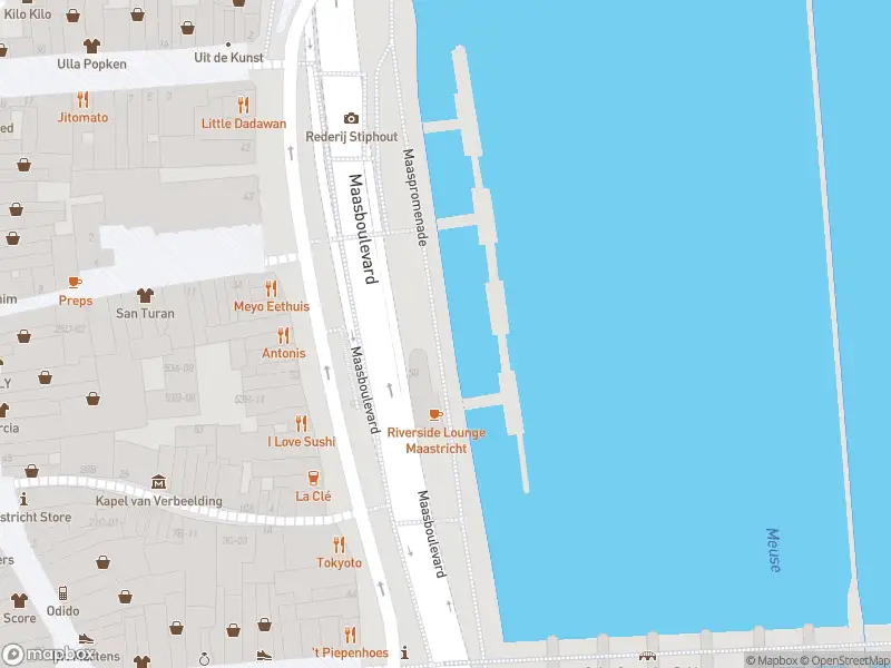 Brandweer met gepaste spoed naar de Maasboulevard in Maastricht