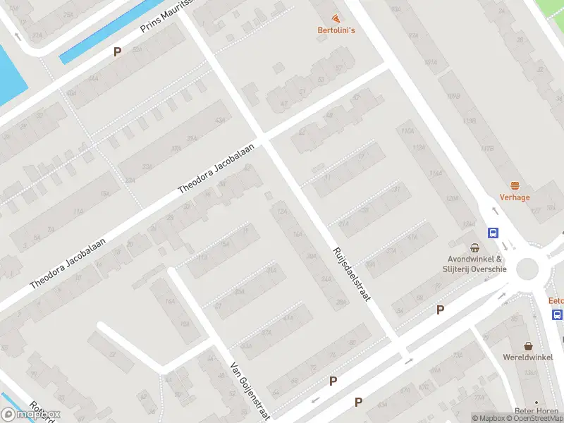 Ambulance met grote spoed naar de Ruijsdaelstraat in Rotterdam