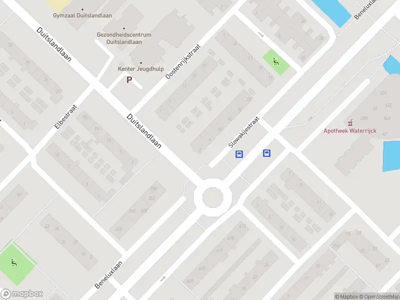 Ambulance met grote spoed naar de Slowakijestraat in Heemskerk