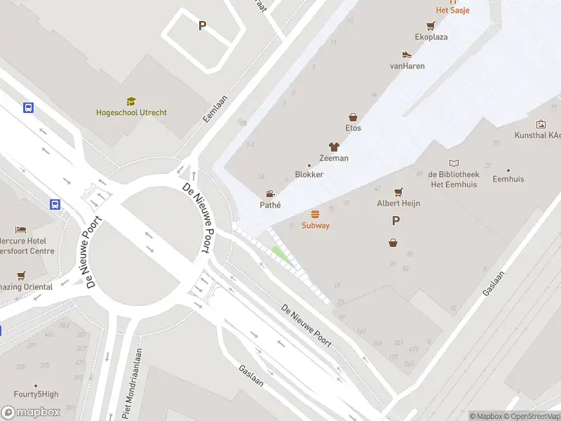 Brandweer met gepaste spoed naar de Eemplein in Amersfoort vanwege een liftopsluiting