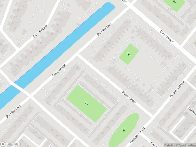 Ambulance met grote spoed naar de Putterstraat in Lisse