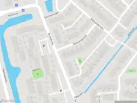 Ambulance met grote spoed naar de Salamanderveen in Spijkenisse