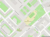 Ambulance met grote spoed naar de Robert Kochplantsoen in Amsterdam