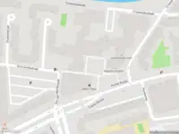 Ambulance met grote spoed naar de Goudseplein in Rotterdam