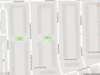 Ambulance met grote spoed naar de Lidewijdepad in Amsterdam