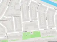 Ambulance met gepaste spoed naar de Beijerlandstraat in Amsterdam