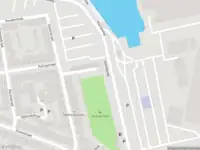 Ambulance, brandweer en politie met grote spoed naar de Nieuwstraat in Vlissingen vanwege grote brand