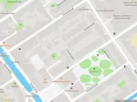 Ambulance met grote spoed naar de Schuttersveld in Delft