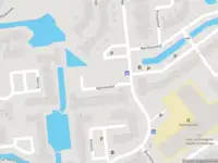 Ambulance met grote spoed naar de Hermitage in Capelle aan den IJssel