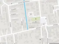 Brandweer met grote spoed naar de Willem van Lutterveldstraat in Ammerstol vanwege gebouwbrand