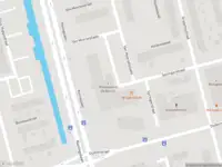 Ambulance met gepaste spoed naar de Van Moorselplaats in Rotterdam