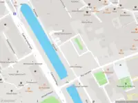 Brandweer met gepaste spoed naar de Rijnkade in Utrecht vanwege een liftopsluiting