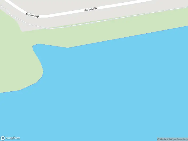 Ambulance met grote spoed naar de Buitendijk in Strijensas