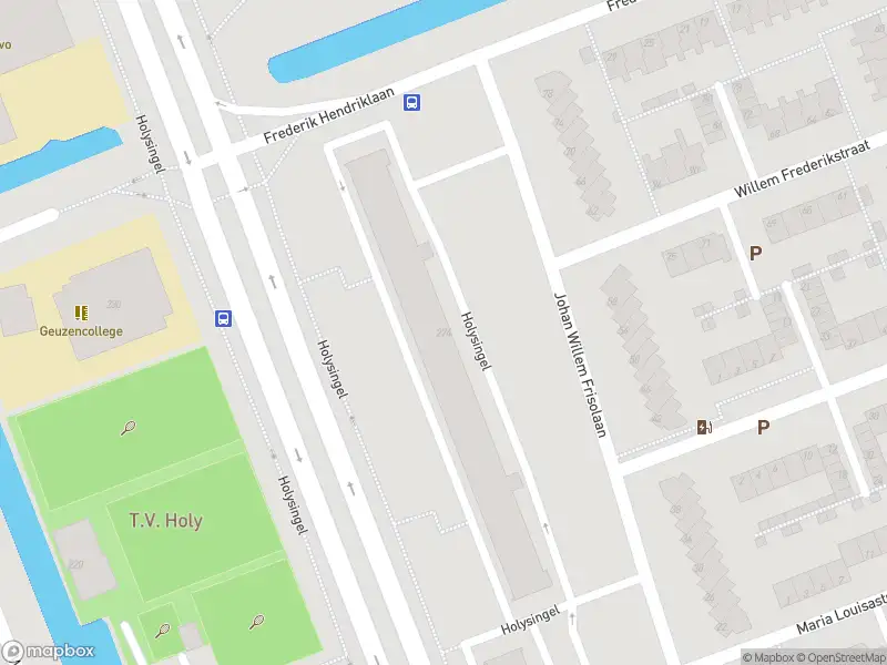 Ambulance met gepaste spoed naar de Holysingel in Vlaardingen