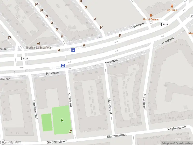 Ambulance met grote spoed naar de Putselaan in Rotterdam