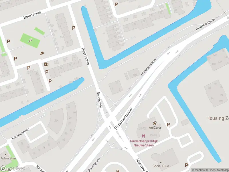 Ambulance naar de Beurtschip in Hoorn vanwege ongeval met letsel