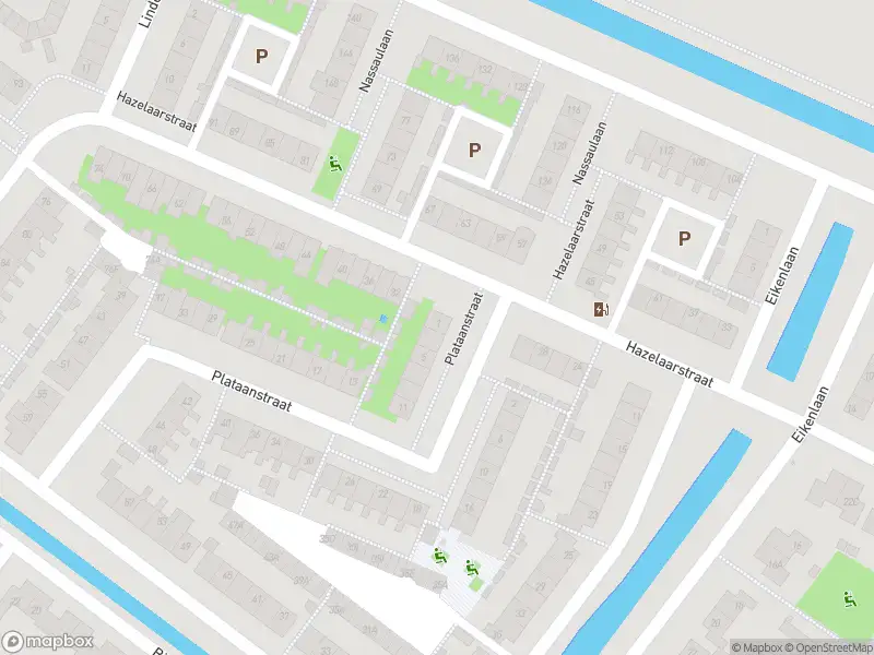 Ambulance met gepaste spoed naar de Plataanstraat in Puttershoek