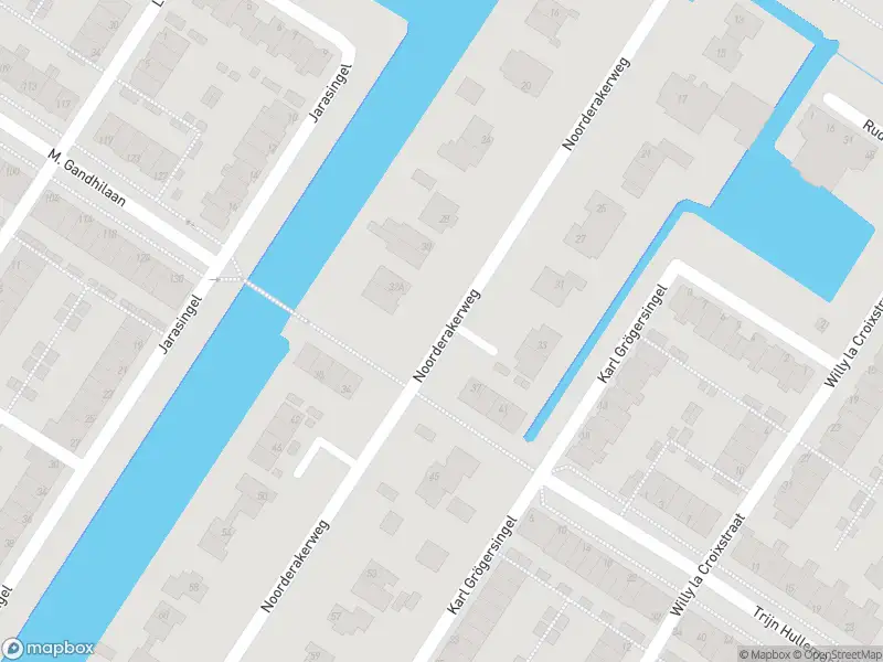 Brandweer met gepaste spoed naar de Jacob Paffstraat in Amsterdam vanwege afhijsen patient