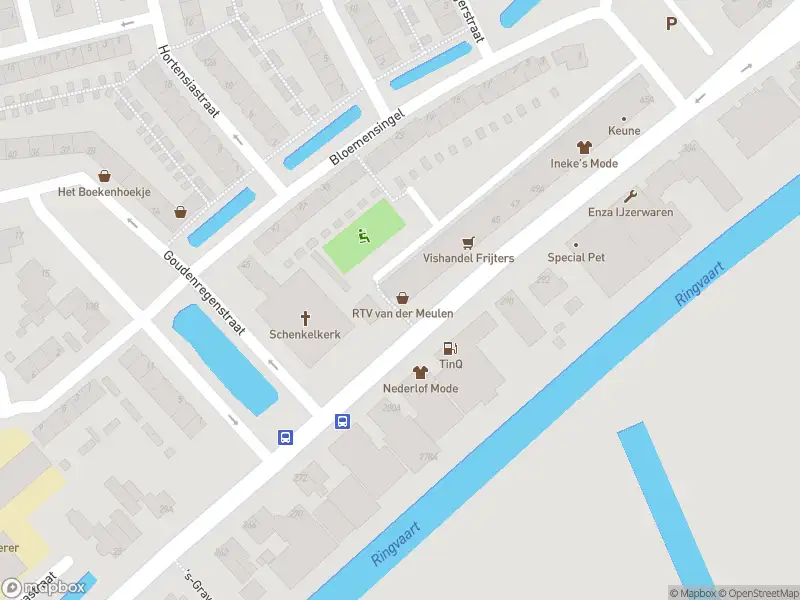 Ambulance met gepaste spoed naar de Bermweg in Capelle aan den IJssel