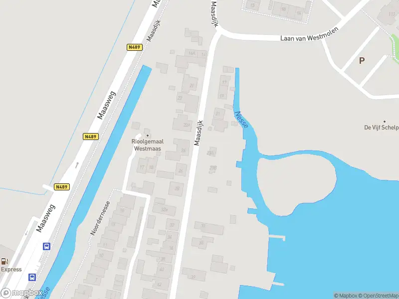 Brandweer met grote spoed naar de Maasdijk in Mijnsheerenland vanwege gebouwbrand