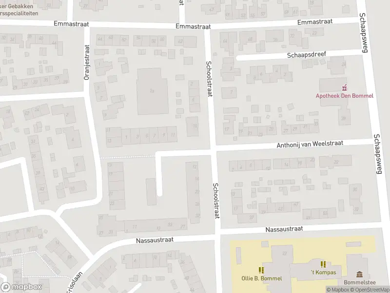 Ambulance met grote spoed naar de Anthonij van Weelstraat in Den Bommel