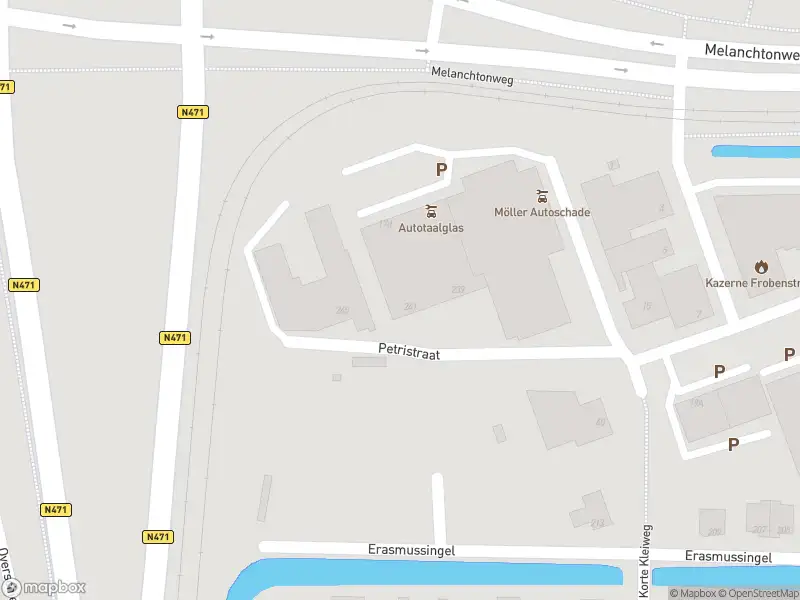 Ambulance met grote spoed naar de Petristraat in Rotterdam