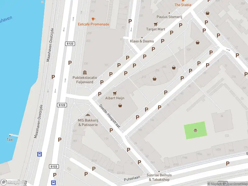 Ambulance met grote spoed naar de Kaapstraat in Rotterdam