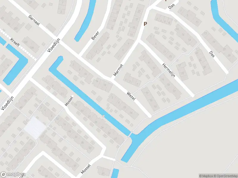 Ambulance met grote spoed naar de Wezel in Hellevoetsluis