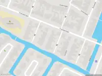 Ambulance met grote spoed naar de Lemmerhof in Volendam