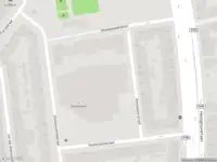 Ambulance met grote spoed naar de Hennewierstraat in Rotterdam