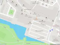 Ambulance met grote spoed naar de Beneluxplein in Alkmaar