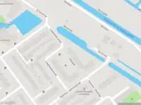 Ambulance met grote spoed naar de Flevopad in Nieuwerkerk aan den IJssel