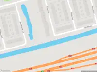 Ambulance met gepaste spoed naar de Fluitekruid in Rotterdam