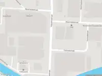 Brandweer met grote spoed naar de Industriestraat in Gouda vanwege voertuigbrand