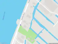 Ambulance met grote spoed naar de IJsseldijk-Noord in Ouderkerk aan den IJssel